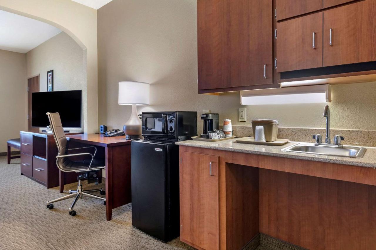 Comfort Suites Waco Near University Area Kültér fotó